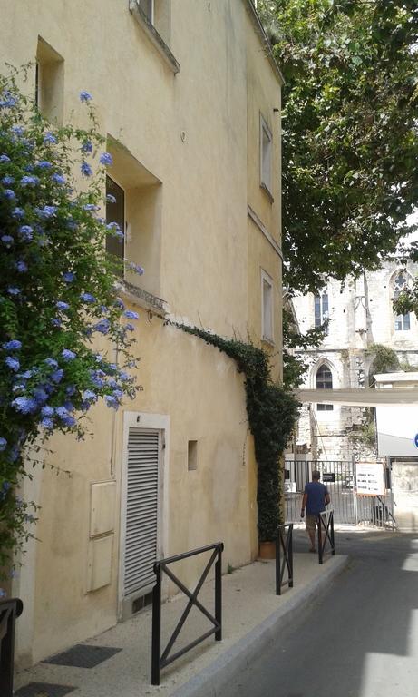 Arles Forum - Les Penitents Bleus Pokoj fotografie